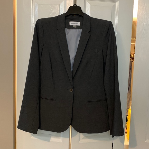 Calvin Klein Jackets & Blazers - Calvin Klein heather grey, lined suit jacket, single button closure, sz10